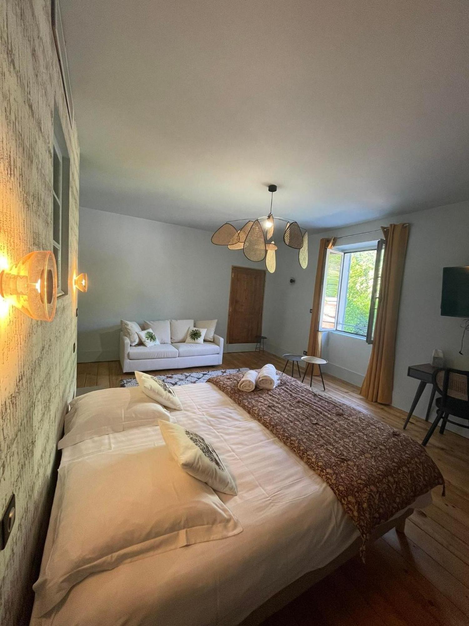 Domaine Clairfontaine Noyarey - Suites Junior Exterior photo